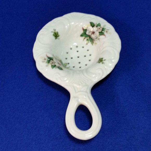 Tea Strainer With Dogwood Flowers and Handle Tea Bag Holder 1950's Pre-Owned - Picture 5 of 10